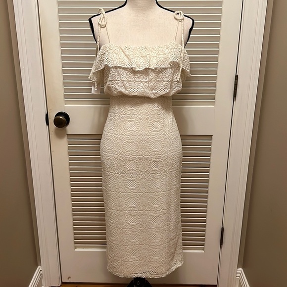 120. June & Hudson Lace Dress in Cream, Size Small - Picture 6 of 17